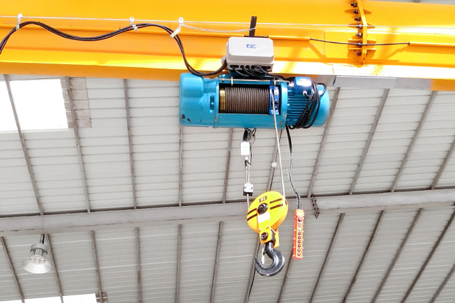 small electric hoist 110v