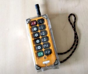 electric hoist with wireless remote control