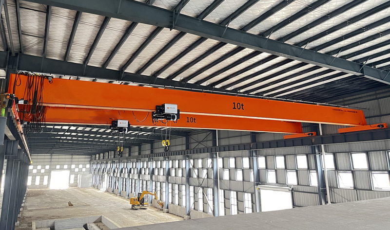 Electric hoist with overload protection device