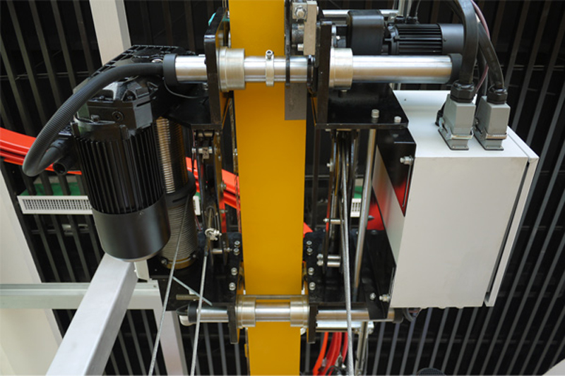 Electric hoist with 30ft lift height capacity